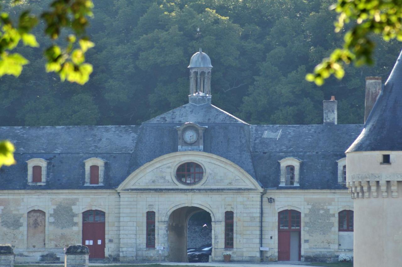 Chambres D'Hotes Au Chateau De Gizeux Exteriér fotografie